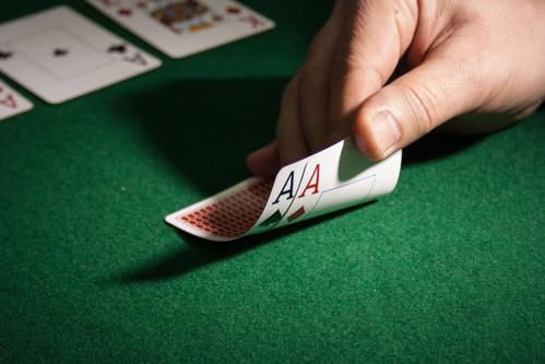 ポーカー投資の客観的アプローチとは？