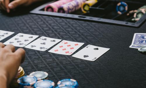 ポーカー投資の客観的アプローチとは？